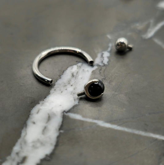 Black Onyx Claw Horseshoe Hoop