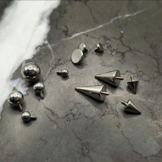 Star Vertical Labret Curved Barbell