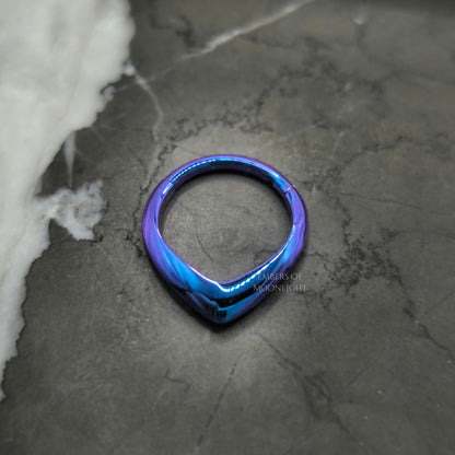 Tapering Teardrop V Shape Hinged Clicker