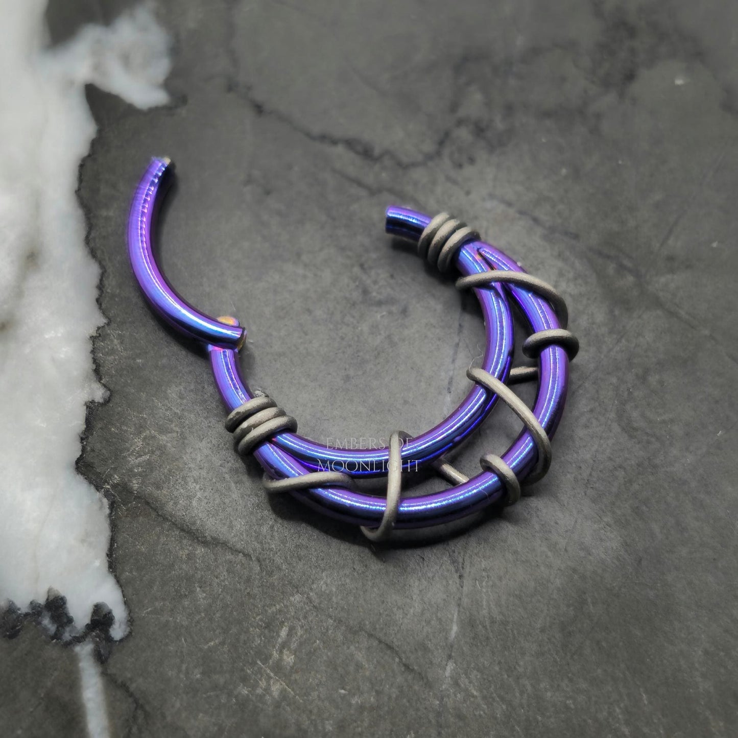 Blurple + Grey Banded Hinged Crescent Clicker