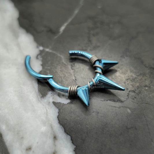 Triple Spike Hinged Clicker Ring in Ice Blue + Grey