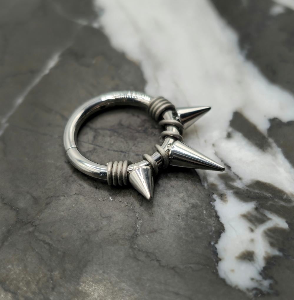 Silver + Grey Triple Spike Hinged Clicker