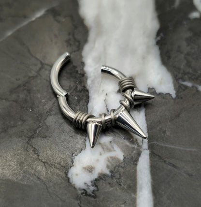 Silver + Grey Triple Spike Hinged Clicker