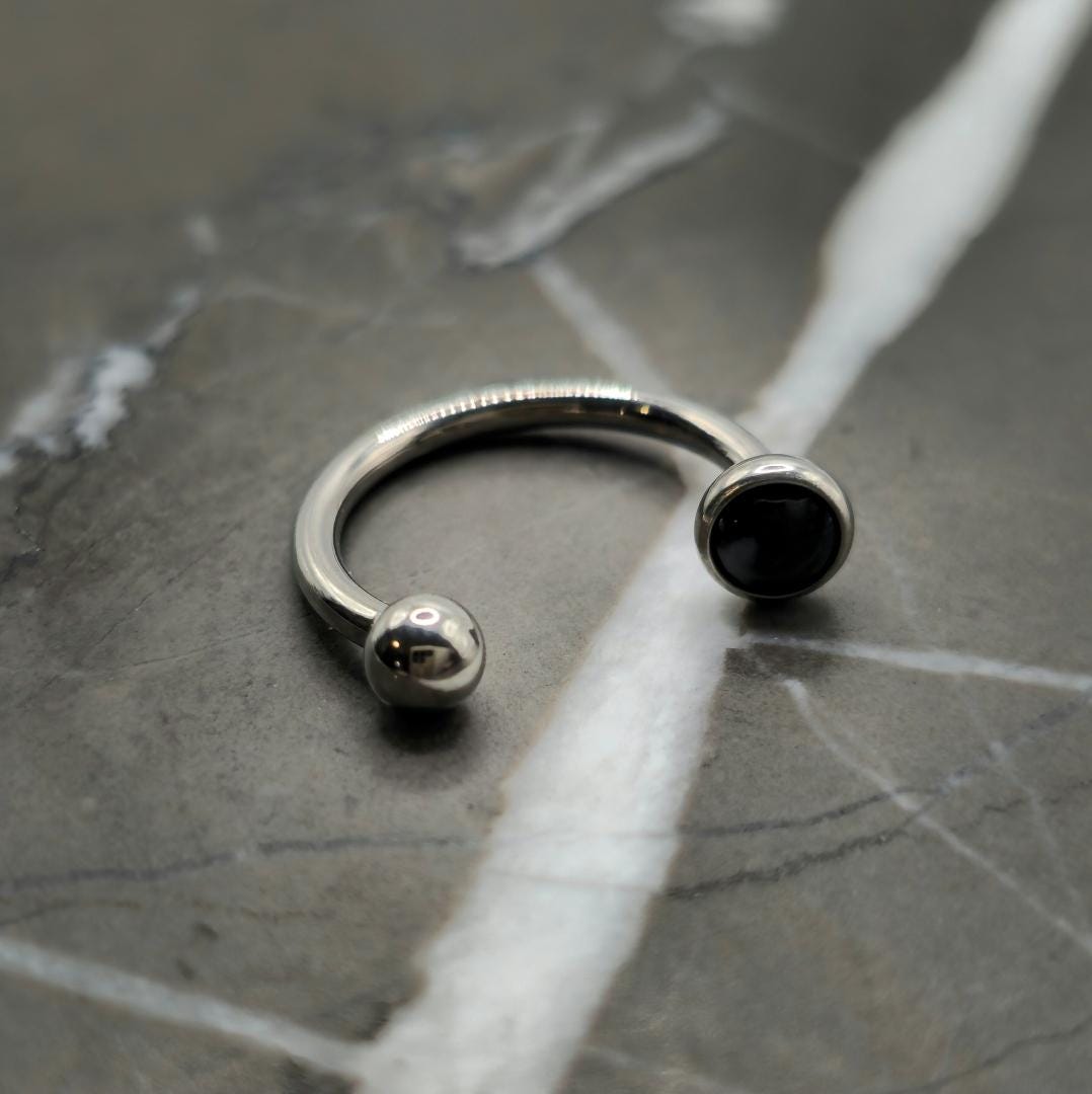 Black Onyx Horseshoe Hoop