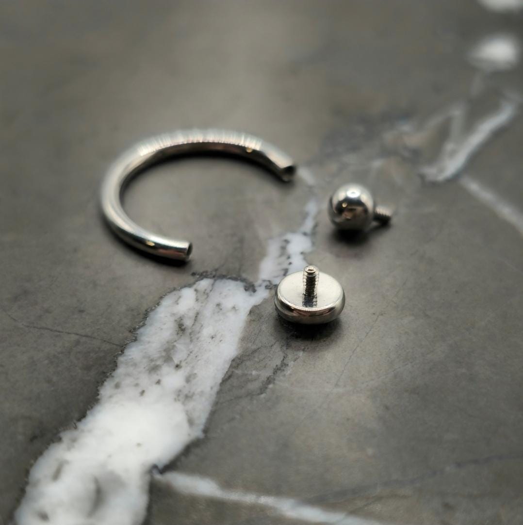 Black Onyx Horseshoe Hoop