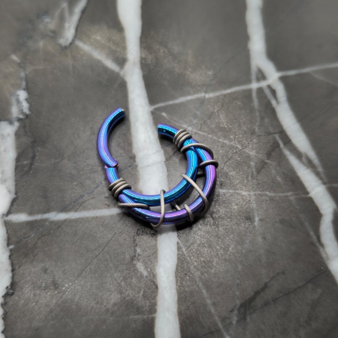 Color Shift Blue-Purple Blurple Hinged Clicker