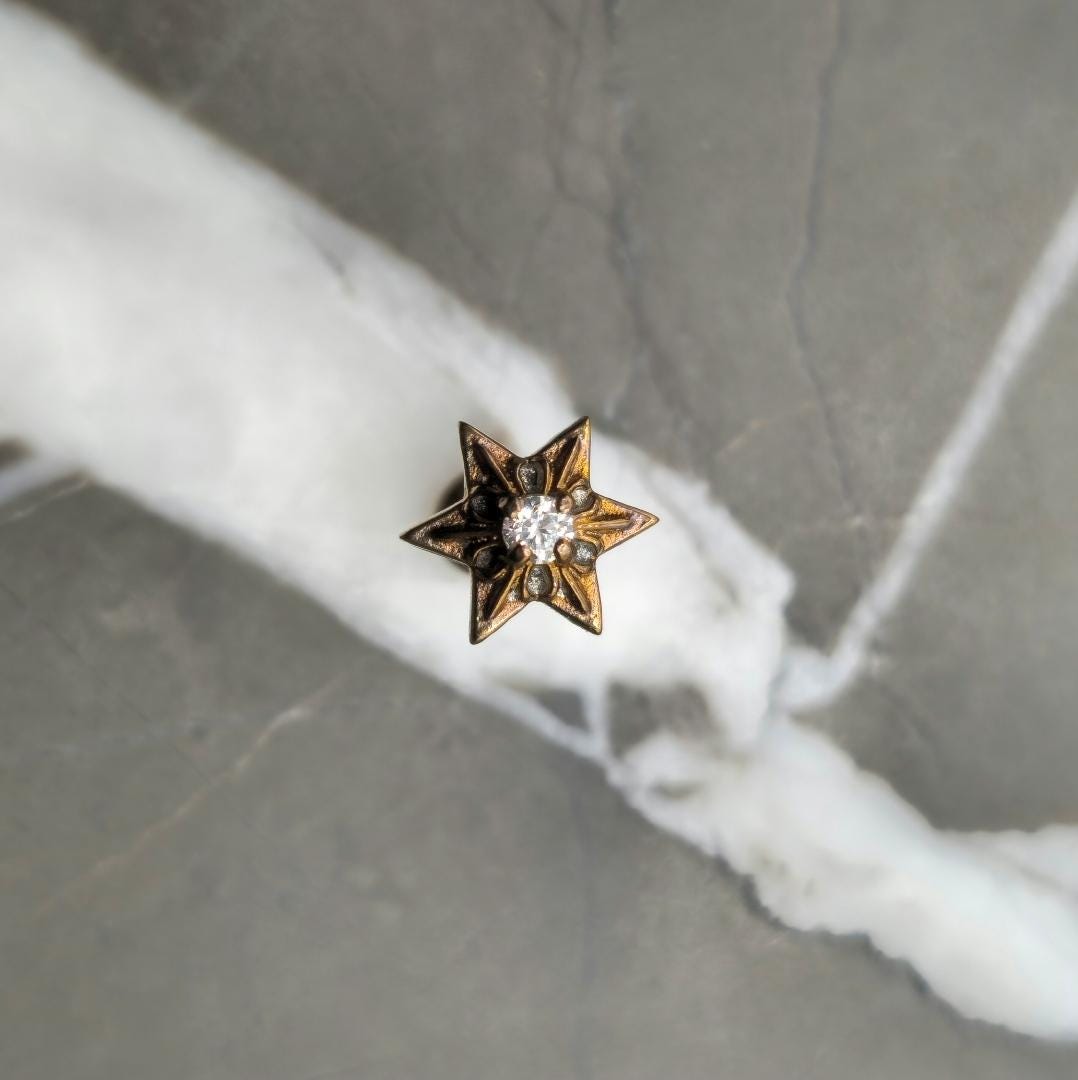 Six-Pointed North Star Labret
