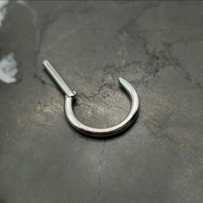 D Shape Hinged Clicker Ring